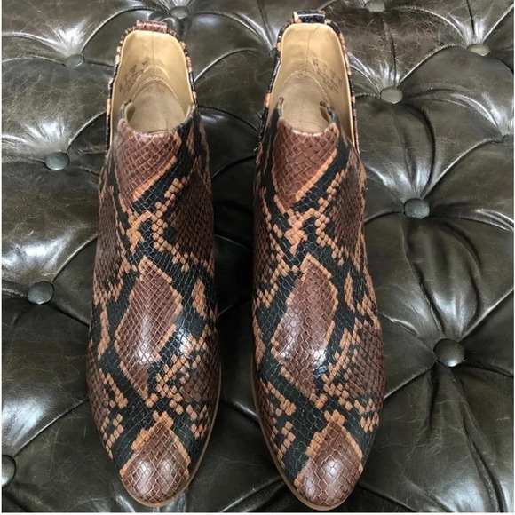 New Franco Sarto Roar Snake Notched Bootie cognac embossed animal print boots - Picture 4 of 8